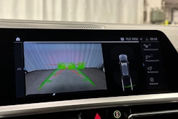 musta BMW 320 2022 kuva 30.