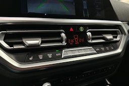 musta BMW 320 2022 kuva 31.