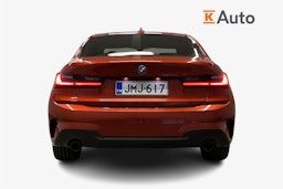 oranssi BMW 320 2022 kuva 3.