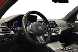 oranssi BMW 320 2022 kuva 7.