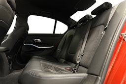 oranssi BMW 320 2022 kuva 10.