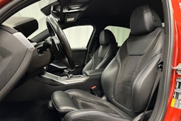 oranssi BMW 320 2022 kuva 16.
