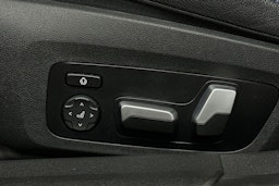 oranssi BMW 320 2022 kuva 17.