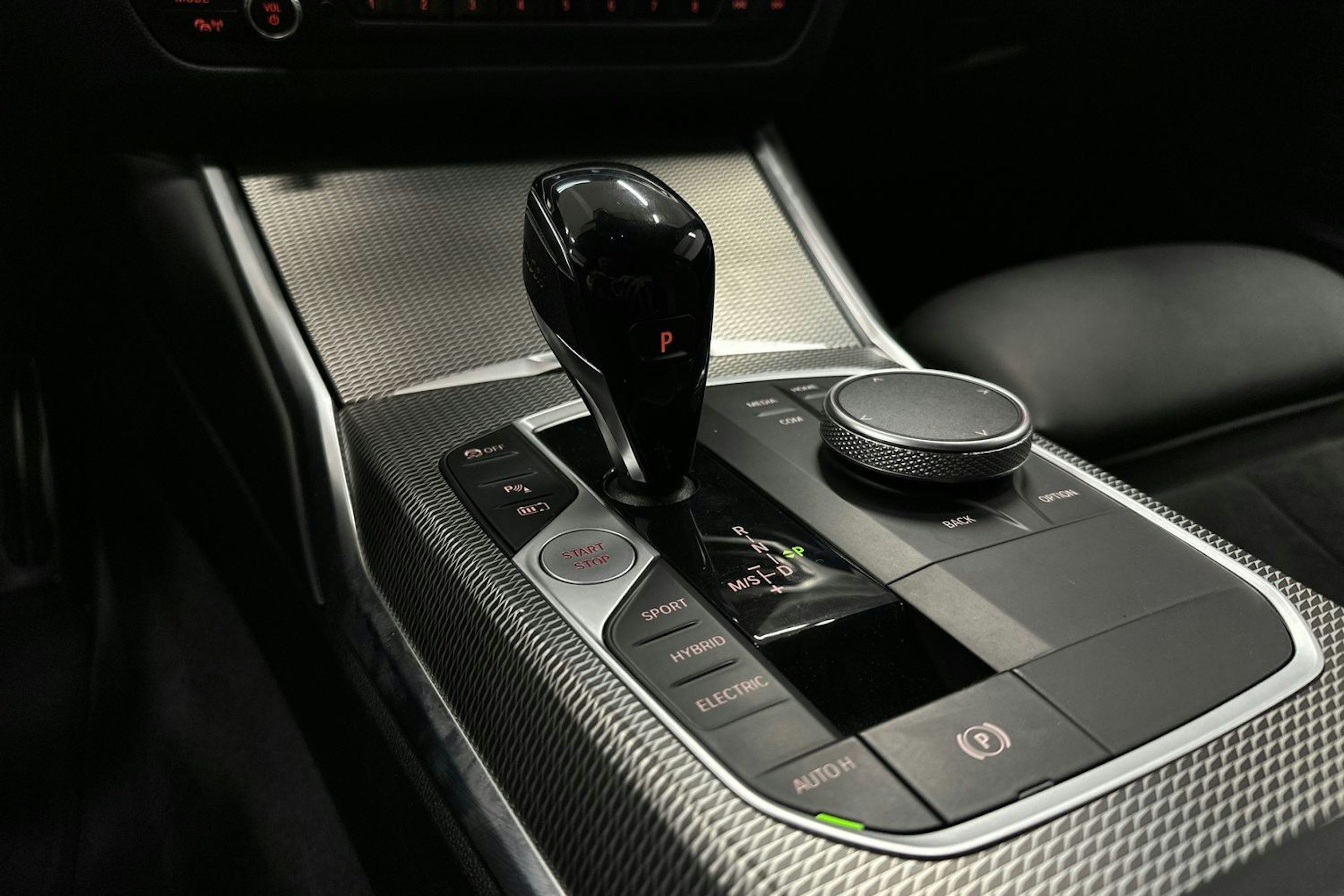 oranssi BMW 320 2022 kuva 22.