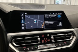 oranssi BMW 320 2022 kuva 26.