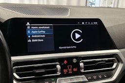 oranssi BMW 320 2022 kuva 28.