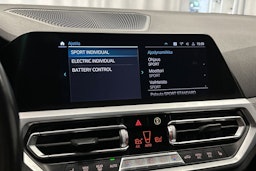 oranssi BMW 320 2022 kuva 36.
