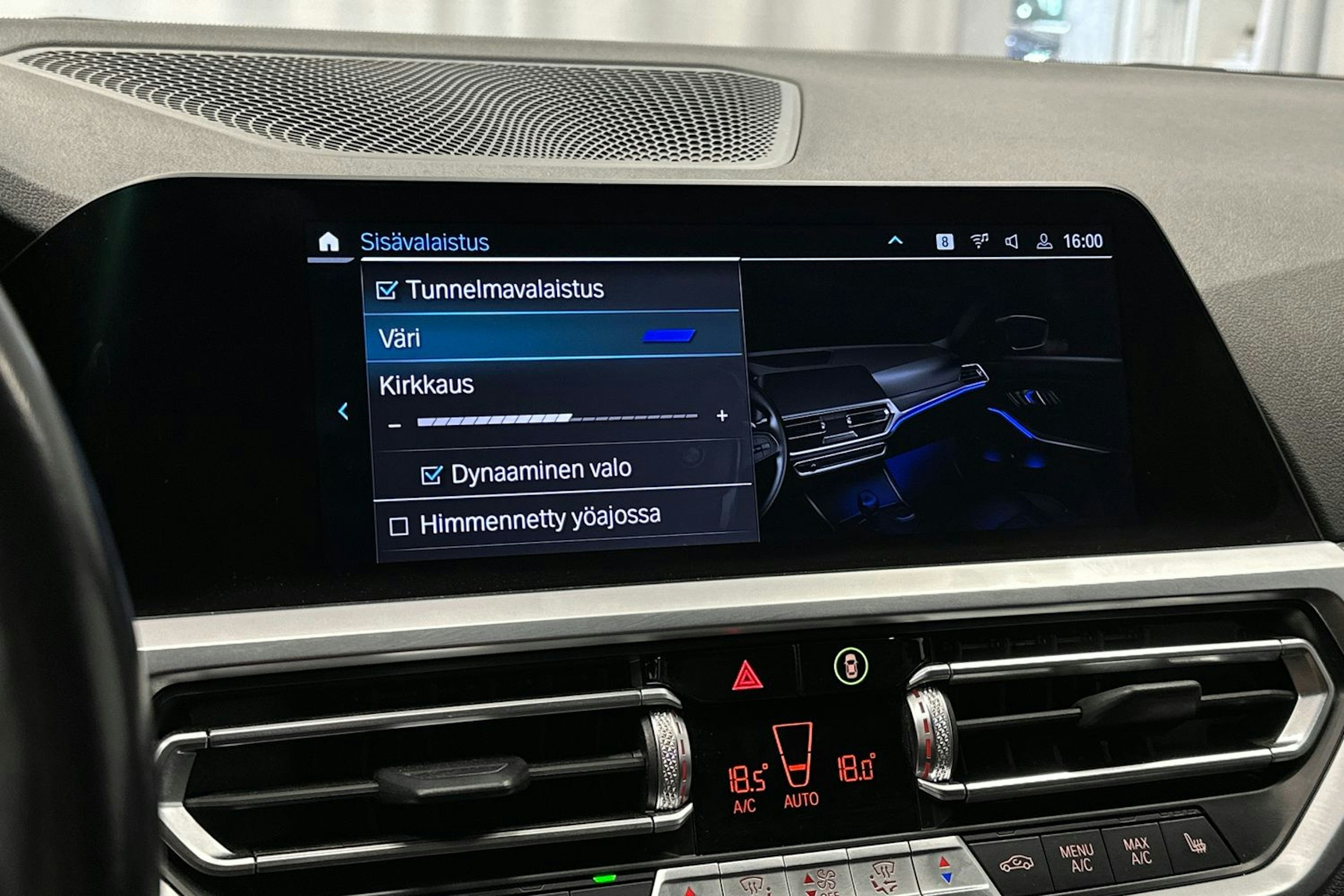 oranssi BMW 320 2022 kuva 37.
