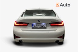 valkoinen BMW 320 2022 kuva 3.
