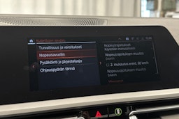 valkoinen BMW 320 2022 kuva 21.