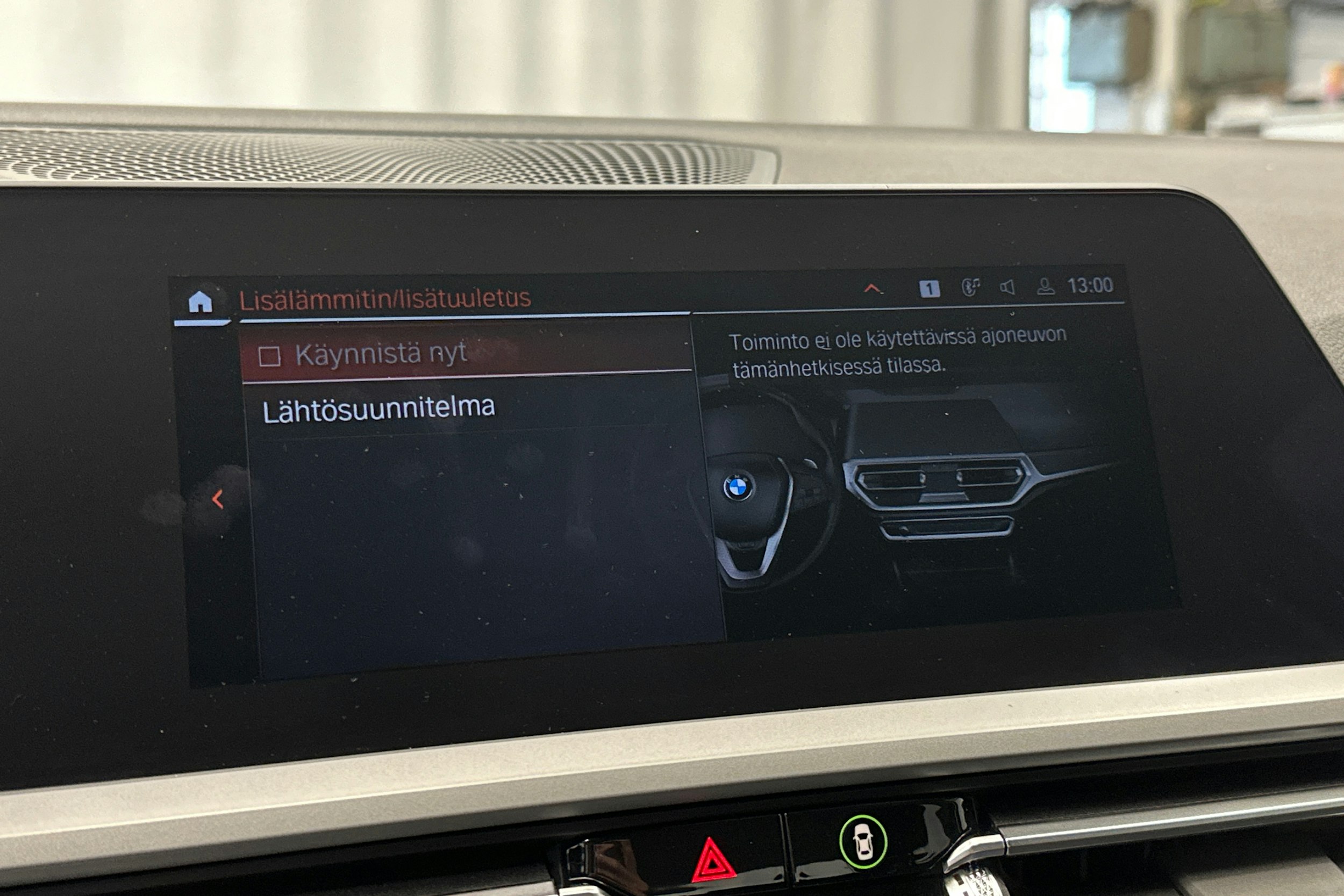 valkoinen BMW 320 2022 kuva 22.
