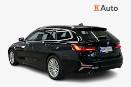 musta BMW 320 2022 kuva 2.