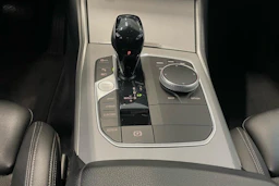 valkoinen BMW 320 2022 kuva 25.