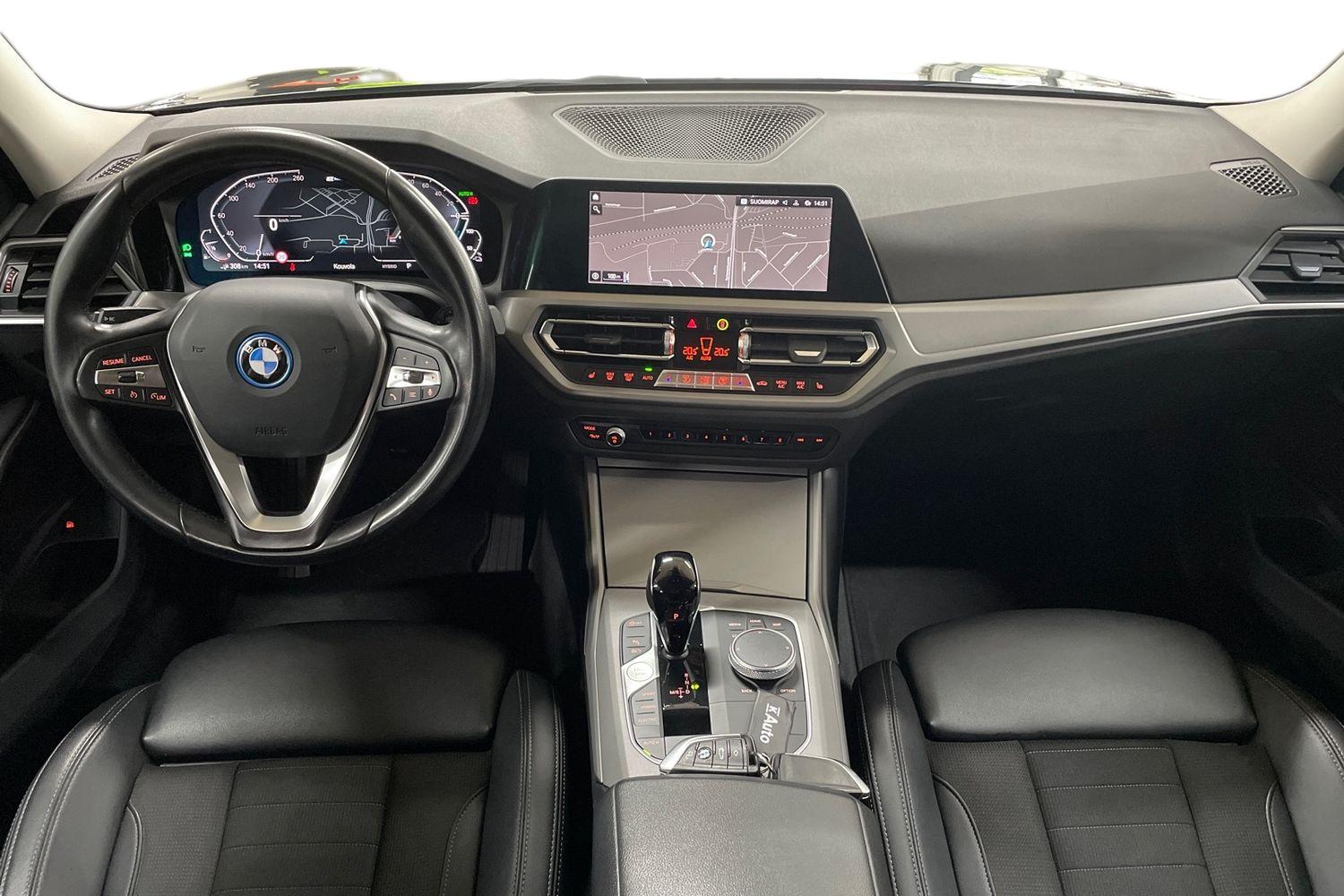 BMW 320 G20 Sedan 320e A Charged Edition 2022, photo 7/33