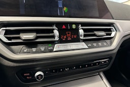musta BMW 320 2022 kuva 25.
