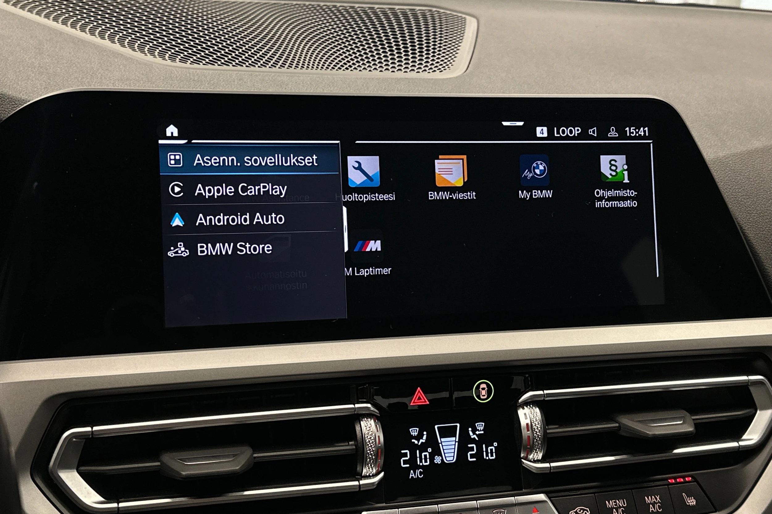 valkoinen BMW 320 2022 kuva 20.