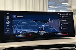 sininen BMW 320 2023 kuva 23.