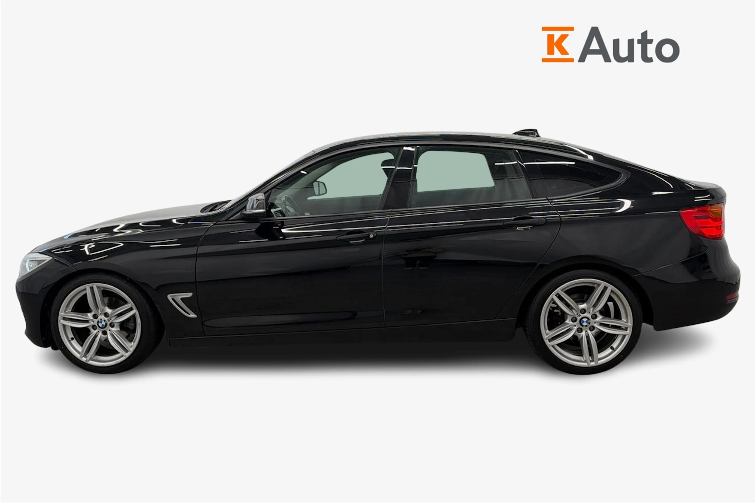 musta BMW 320 Gran Turismo 2013 kuva 5.