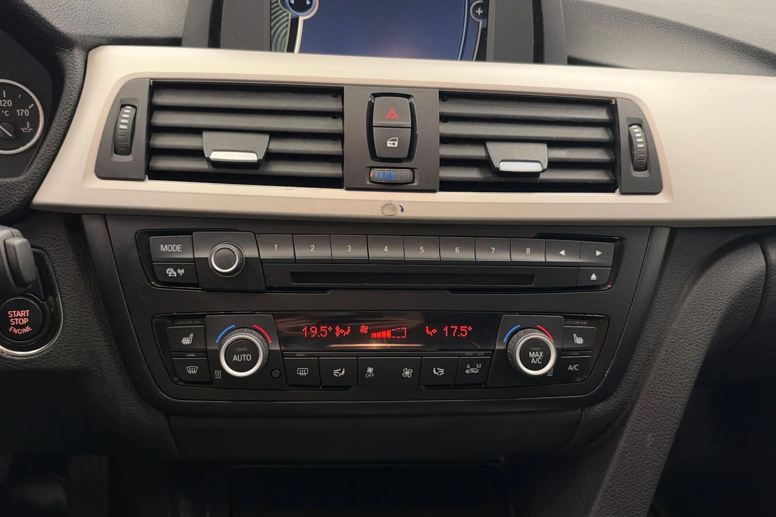 musta BMW 320 Gran Turismo 2013 kuva 15.