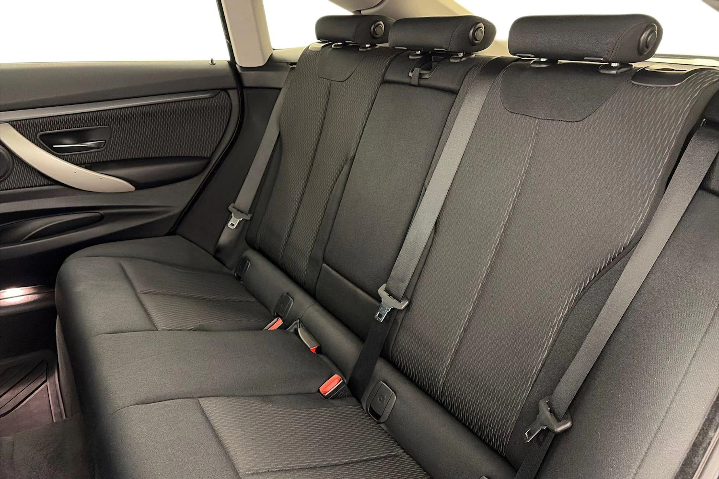 sininen BMW 320 Gran Turismo 2014 kuva 8.