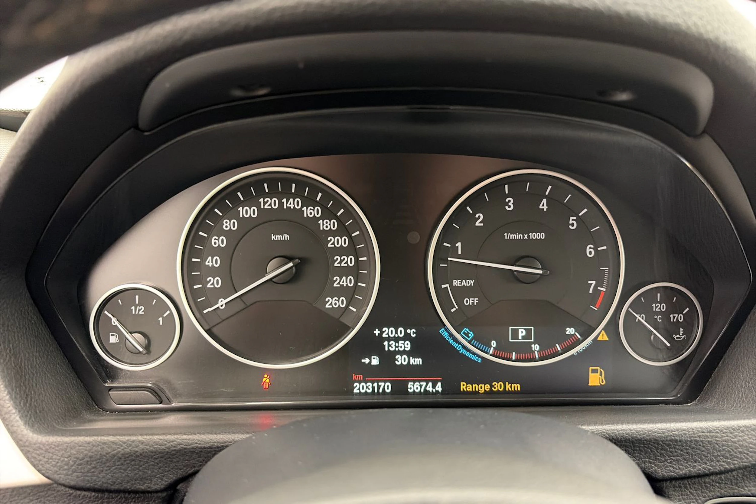 sininen BMW 320 Gran Turismo 2014 kuva 14.