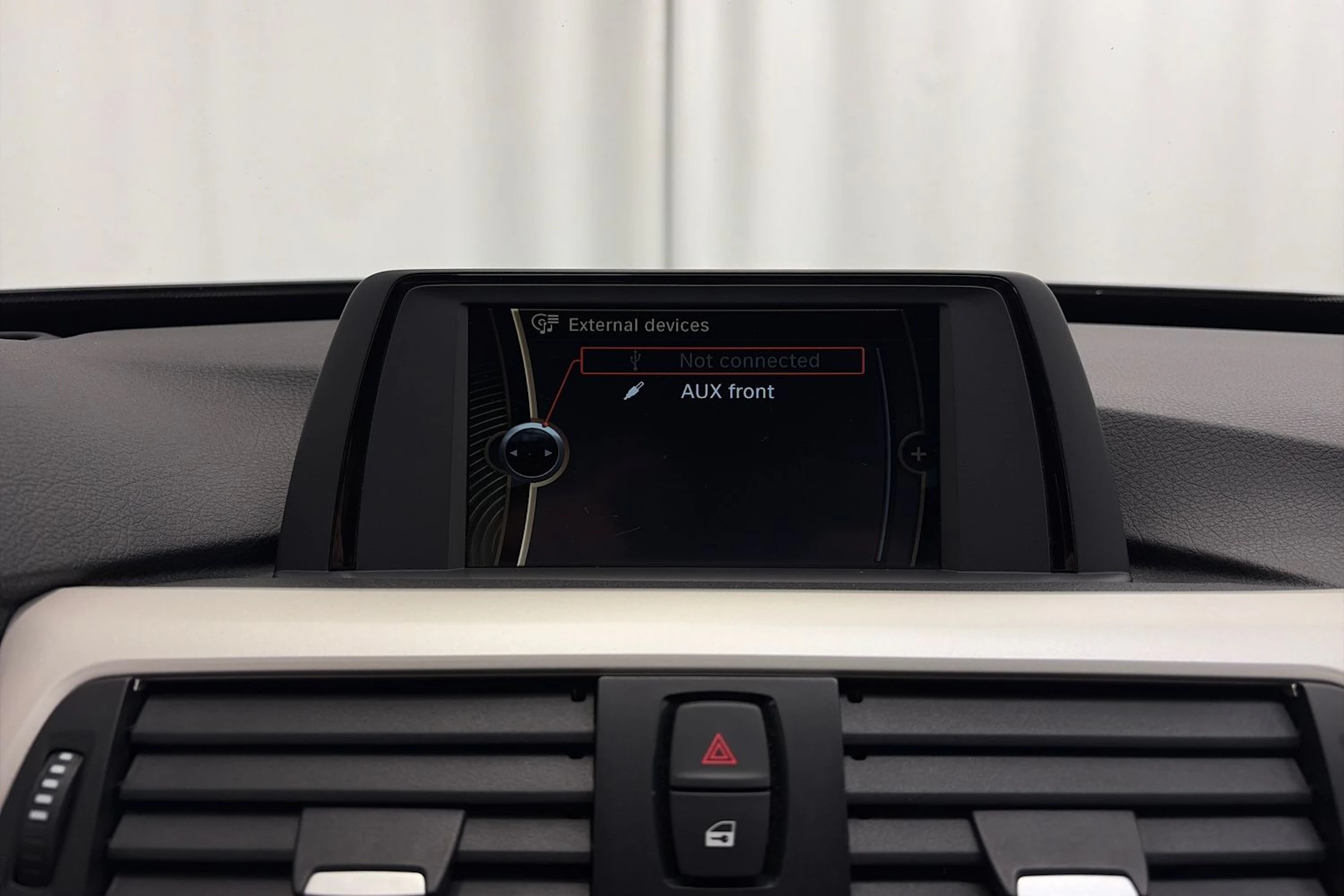 sininen BMW 320 Gran Turismo 2014 kuva 18.