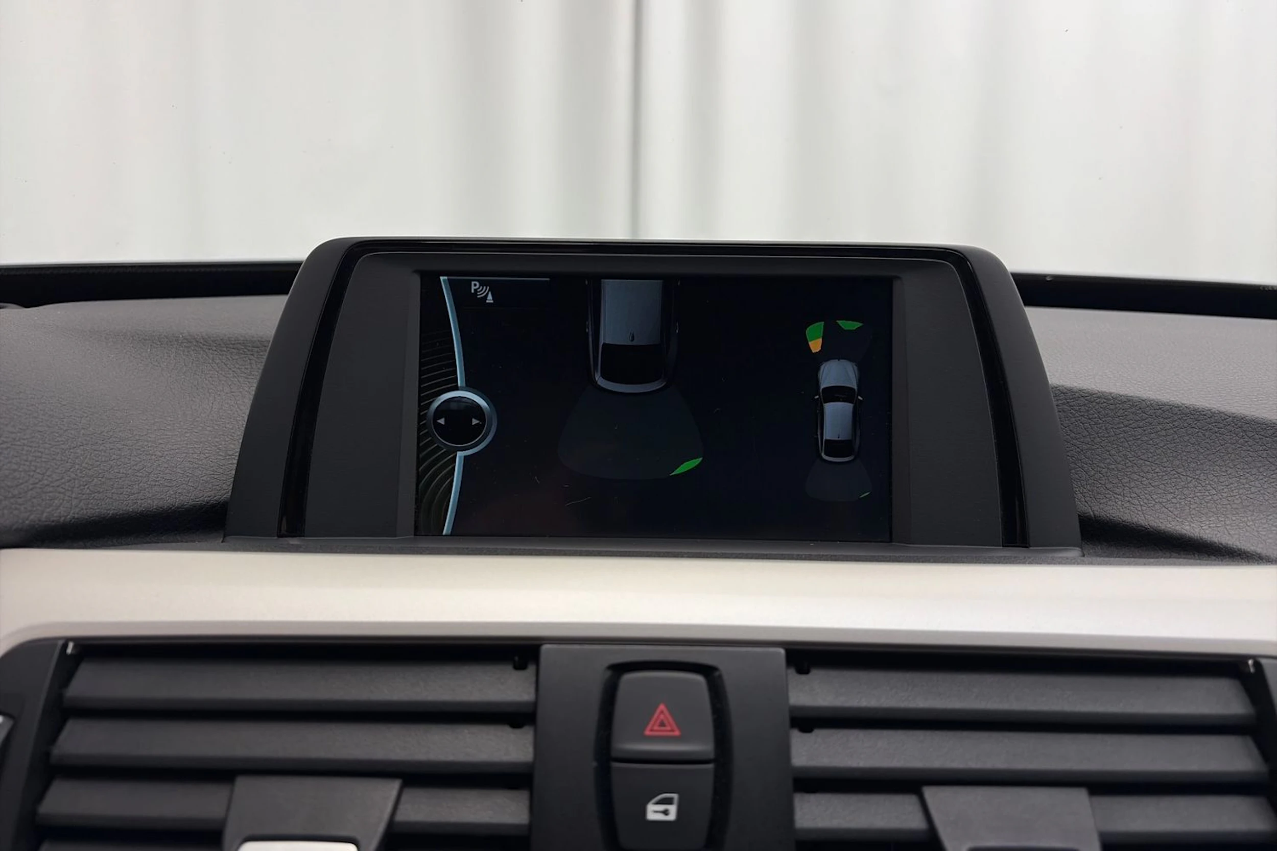 sininen BMW 320 Gran Turismo 2014 kuva 19.