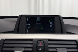 sininen BMW 320 Gran Turismo 2014 kuva 19.