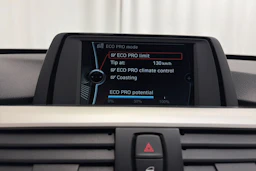 sininen BMW 320 Gran Turismo 2014 kuva 21.