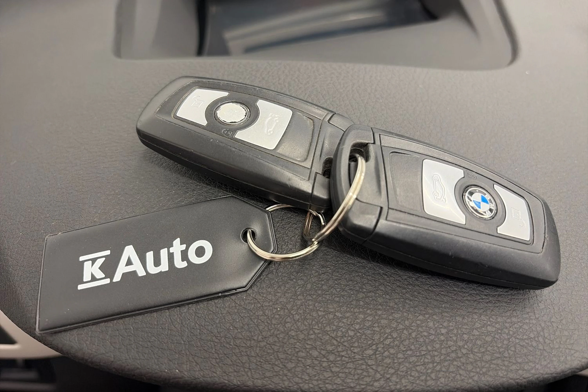 sininen BMW 320 Gran Turismo 2014 kuva 26.