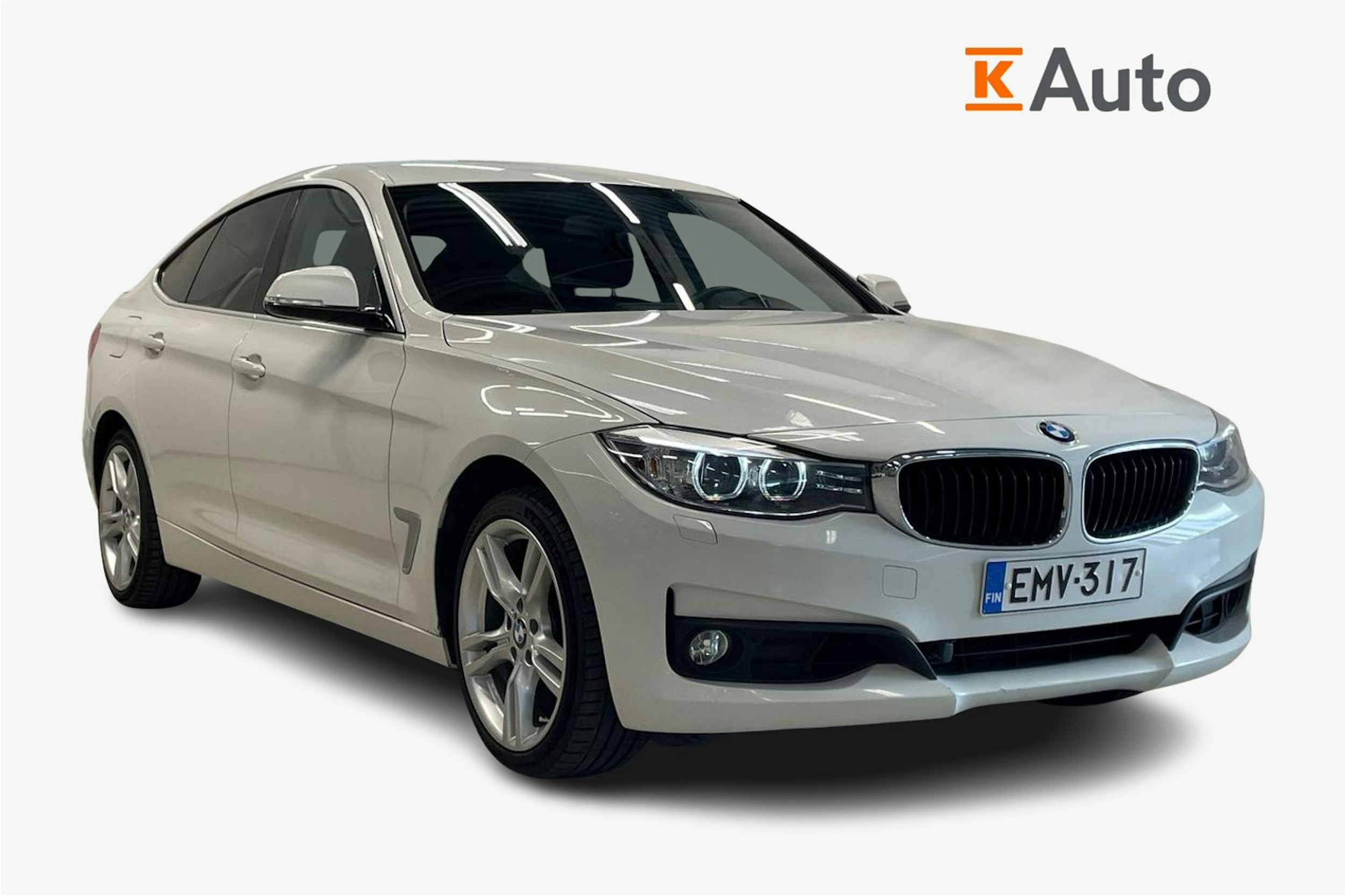 valkoinen BMW 320 Gran Turismo 2014 kuva 1.