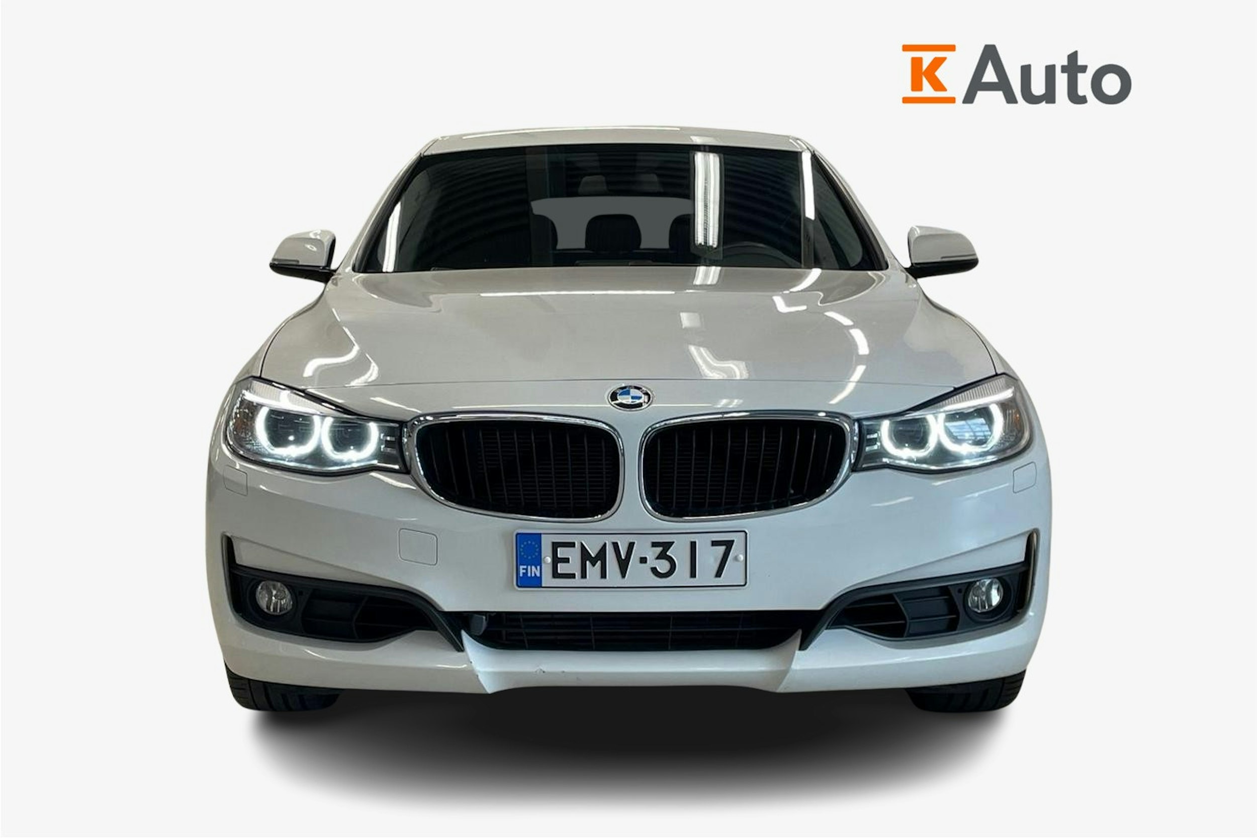 valkoinen BMW 320 Gran Turismo 2014 kuva 5.
