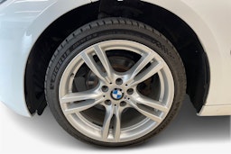 valkoinen BMW 320 Gran Turismo 2014 kuva 11.