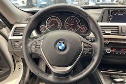 valkoinen BMW 320 Gran Turismo 2014 kuva 14.