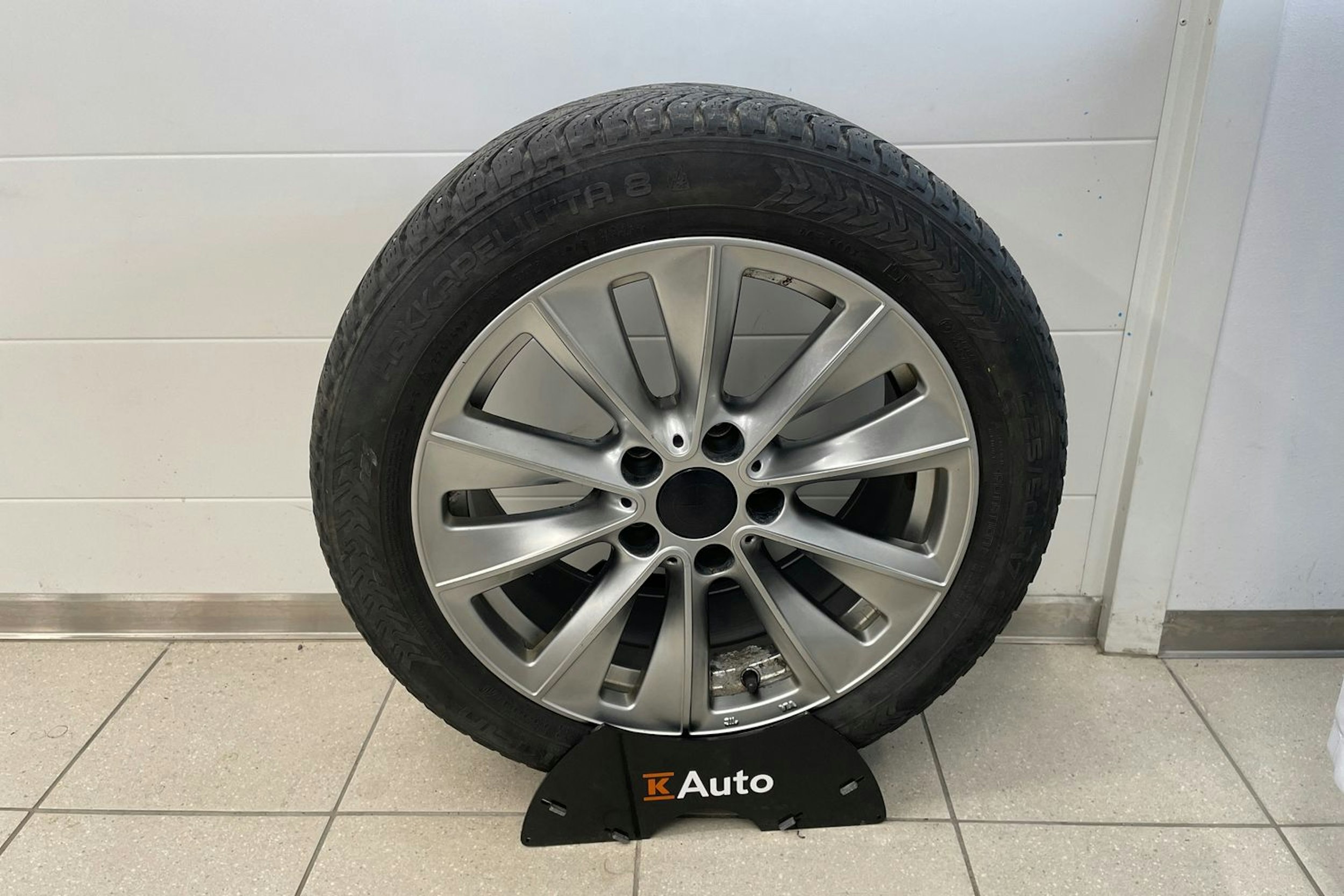 valkoinen BMW 320 Gran Turismo 2014 kuva 22.