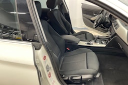 valkoinen BMW 320 Gran Turismo 2014 kuva 24.