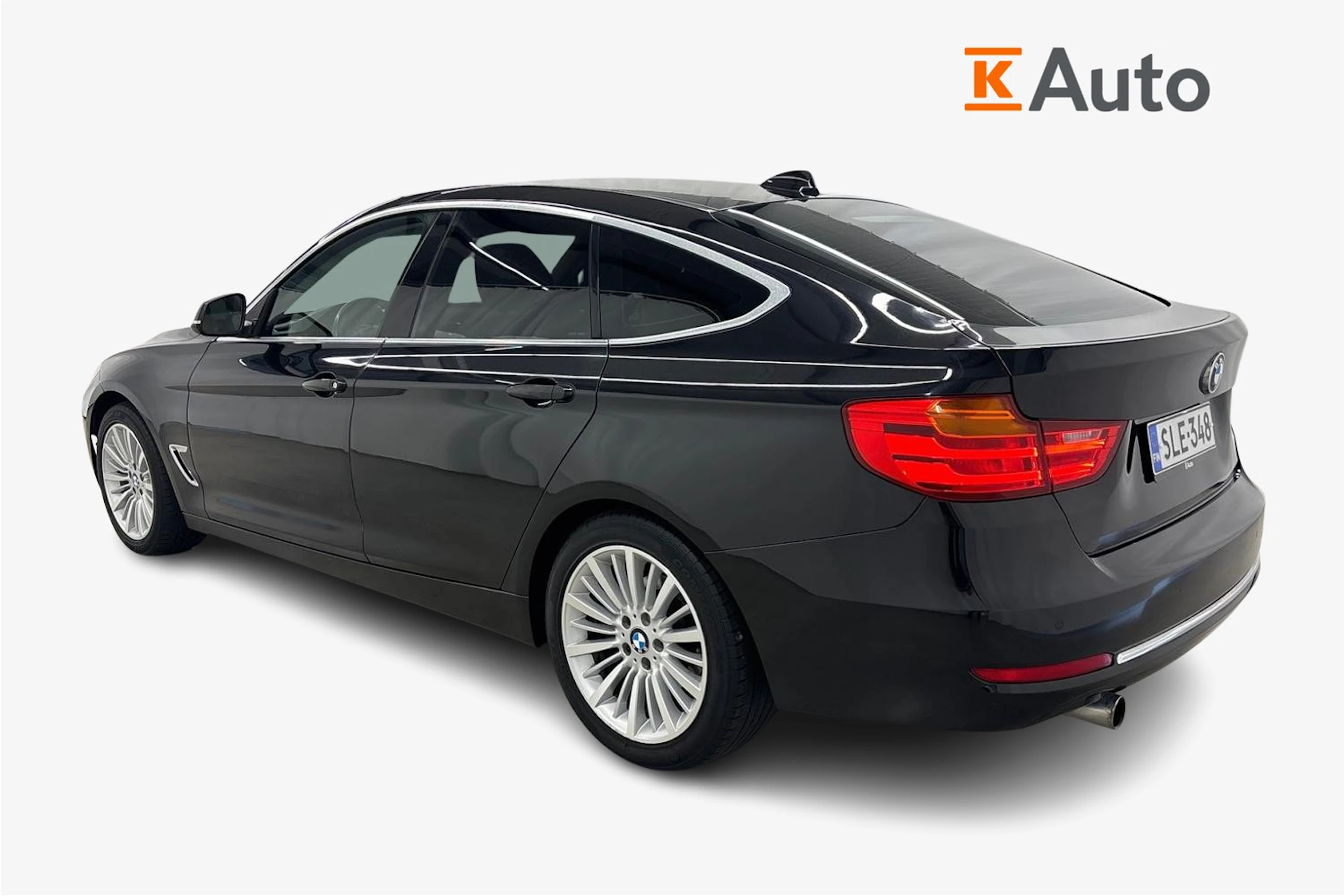 musta BMW 320 Gran Turismo 2014 kuva 2.