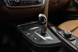 musta BMW 320 Gran Turismo 2014 kuva 16.