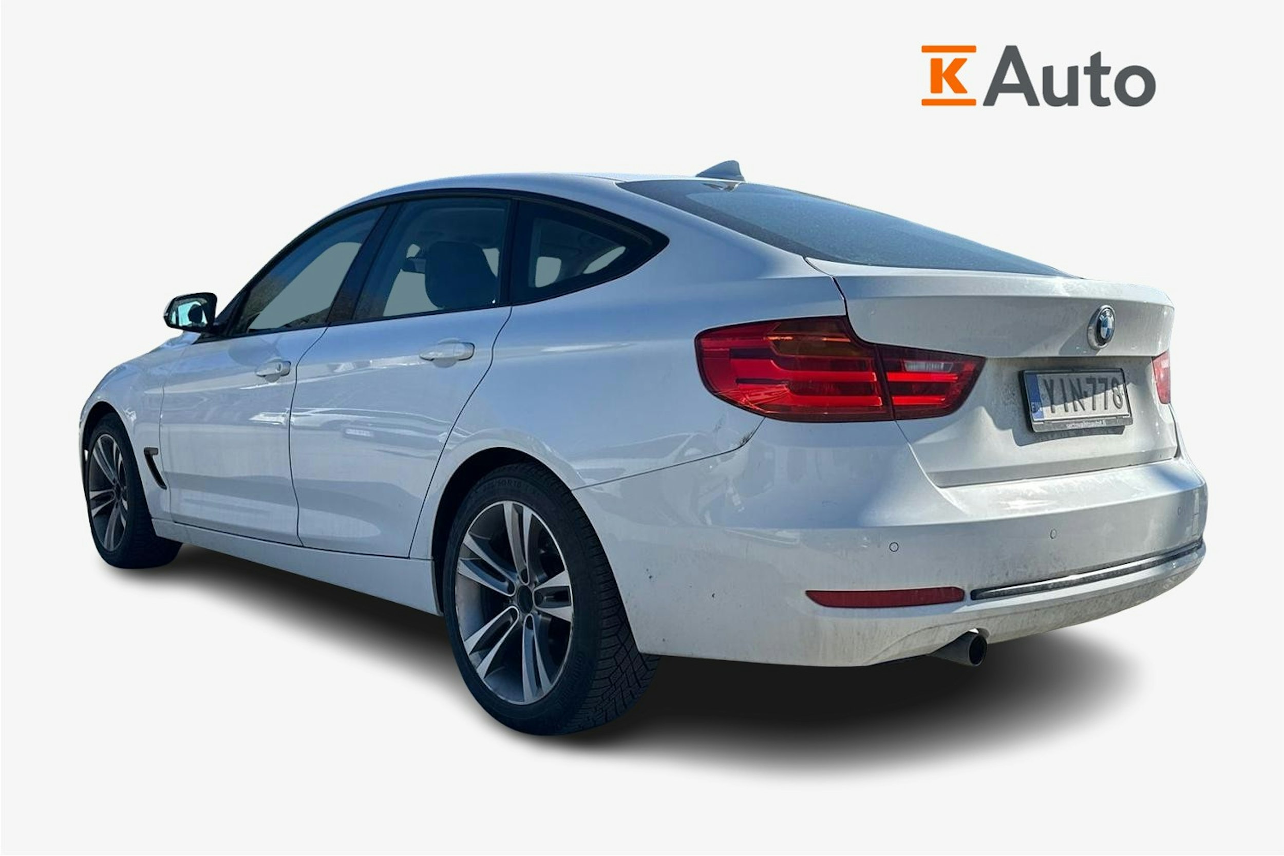 Valkoinen BMW 320 Gran Turismo 2014 kuva 2.