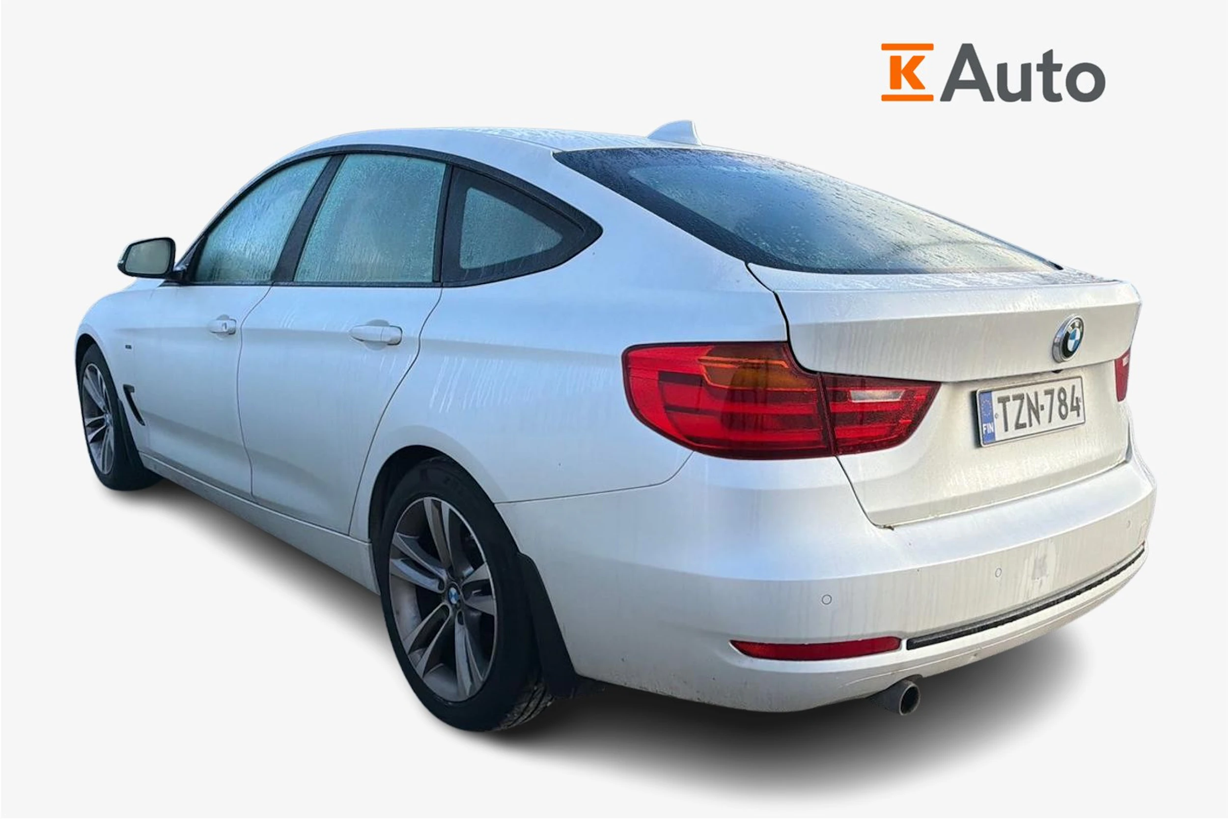 valkoinen BMW 320 Gran Turismo 2015 kuva 2.