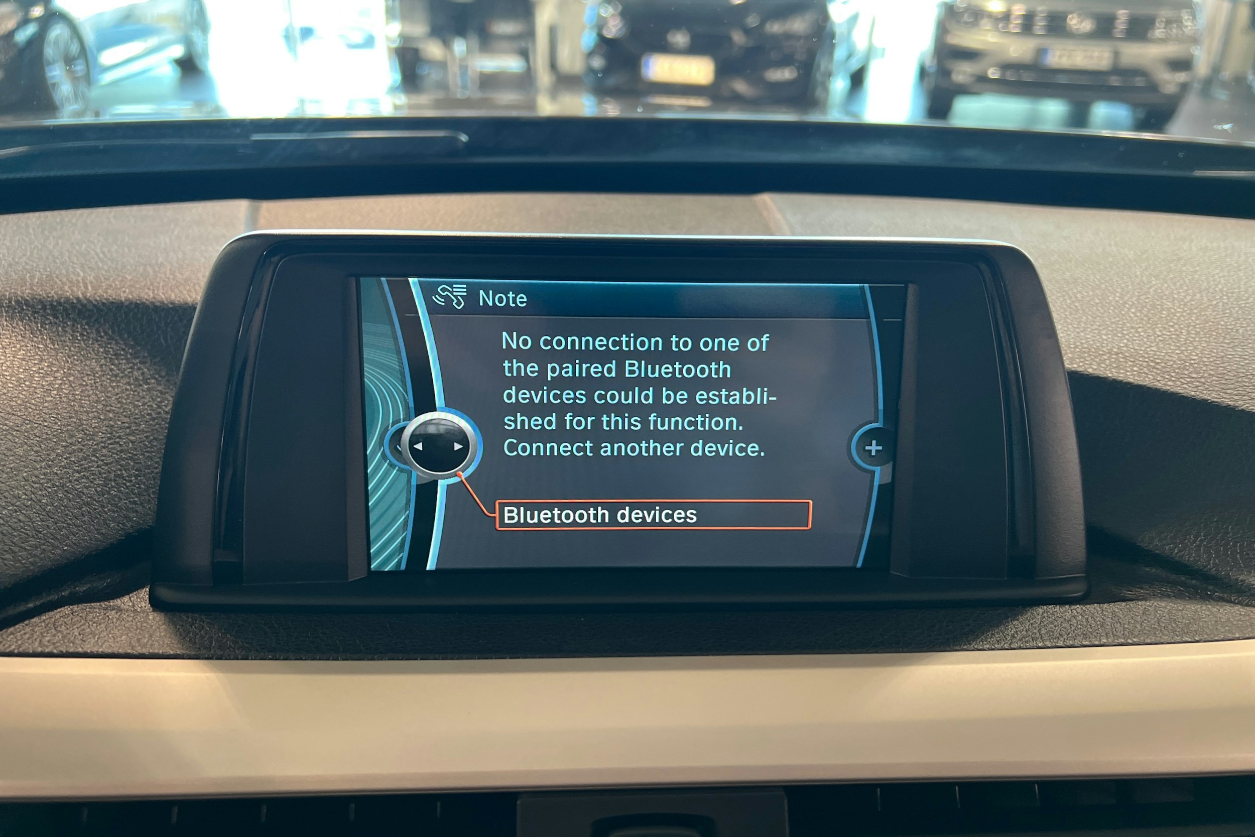 ruskea (beige) BMW 320 Gran Turismo 2015 kuva 28.