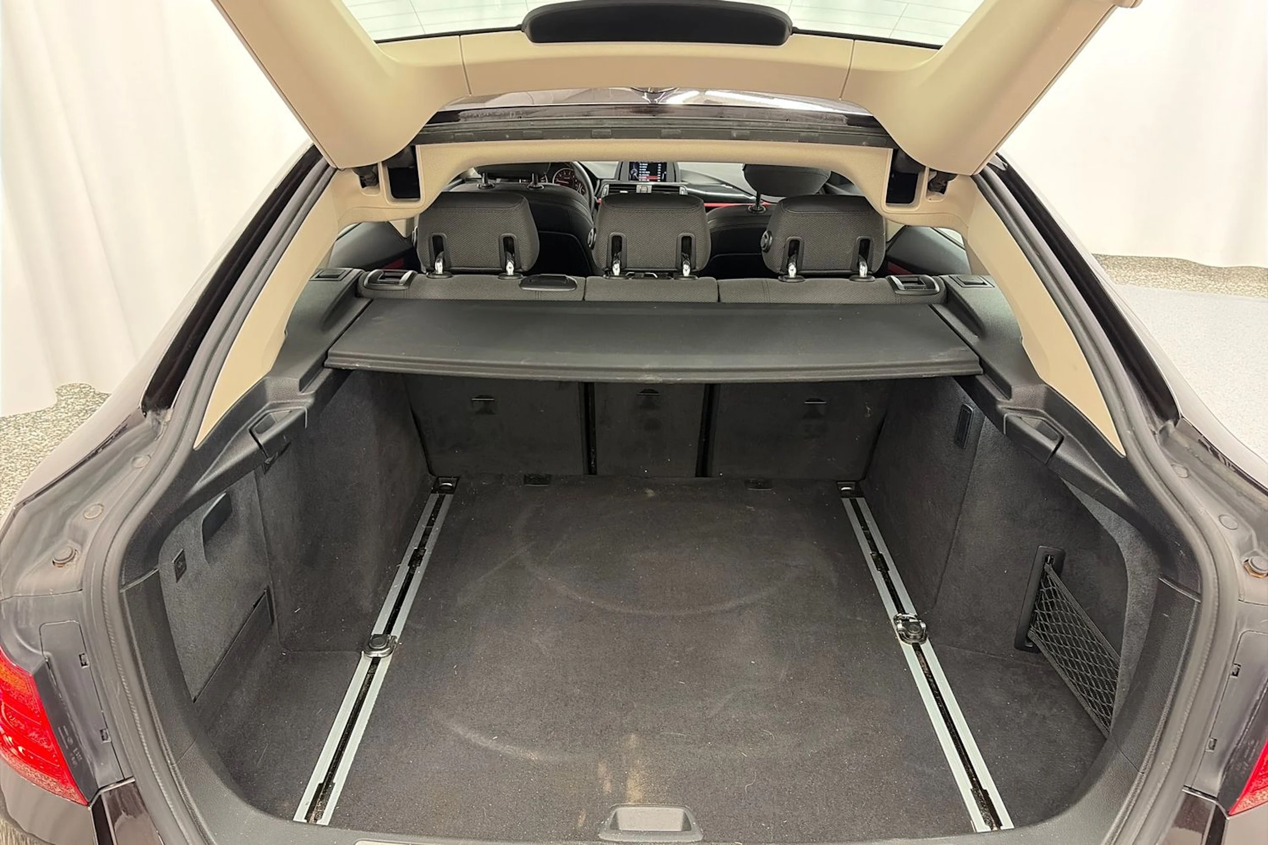 Ruskea (beige) BMW 320 Gran Turismo 2016 kuva 15.