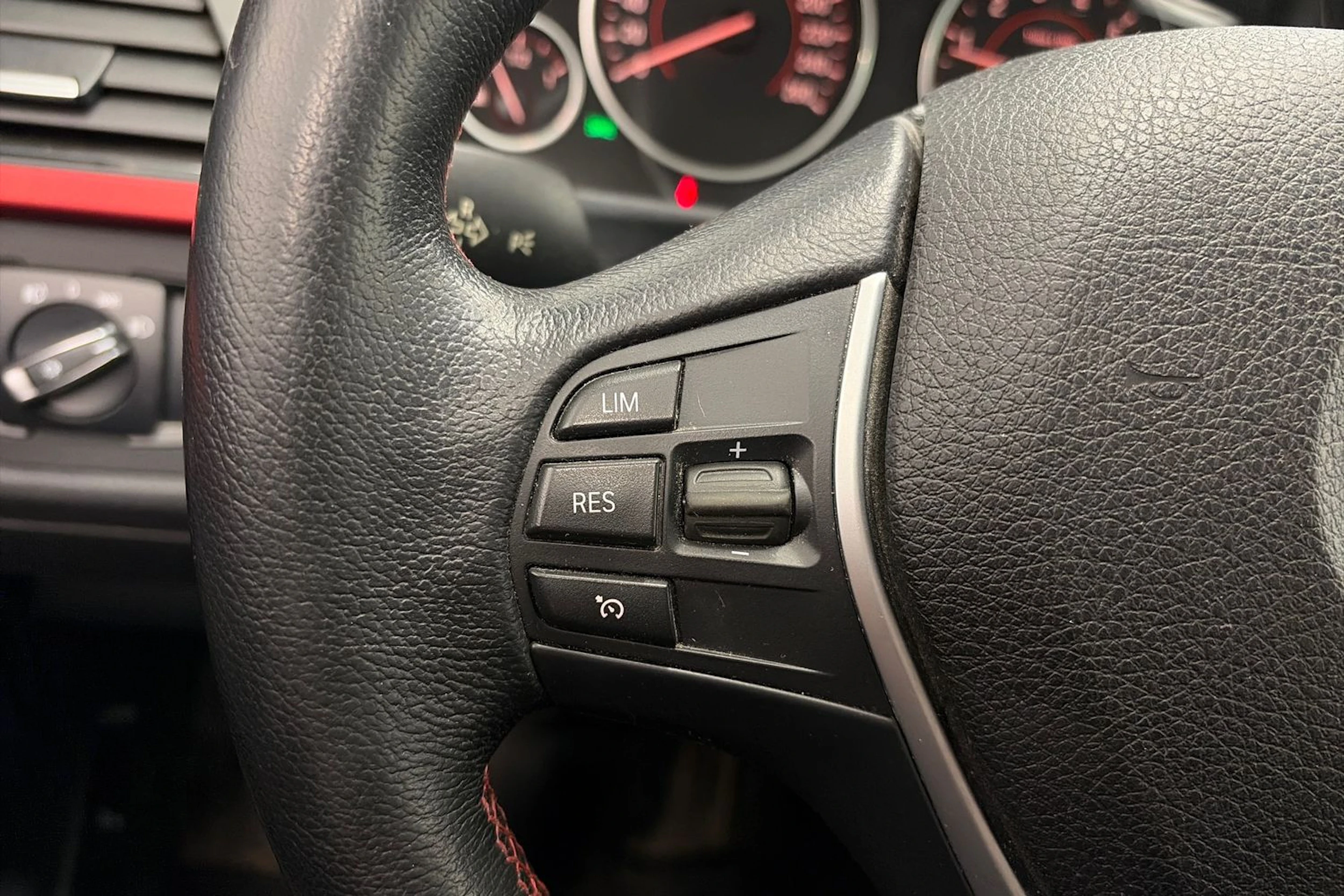Ruskea (beige) BMW 320 Gran Turismo 2016 kuva 19.