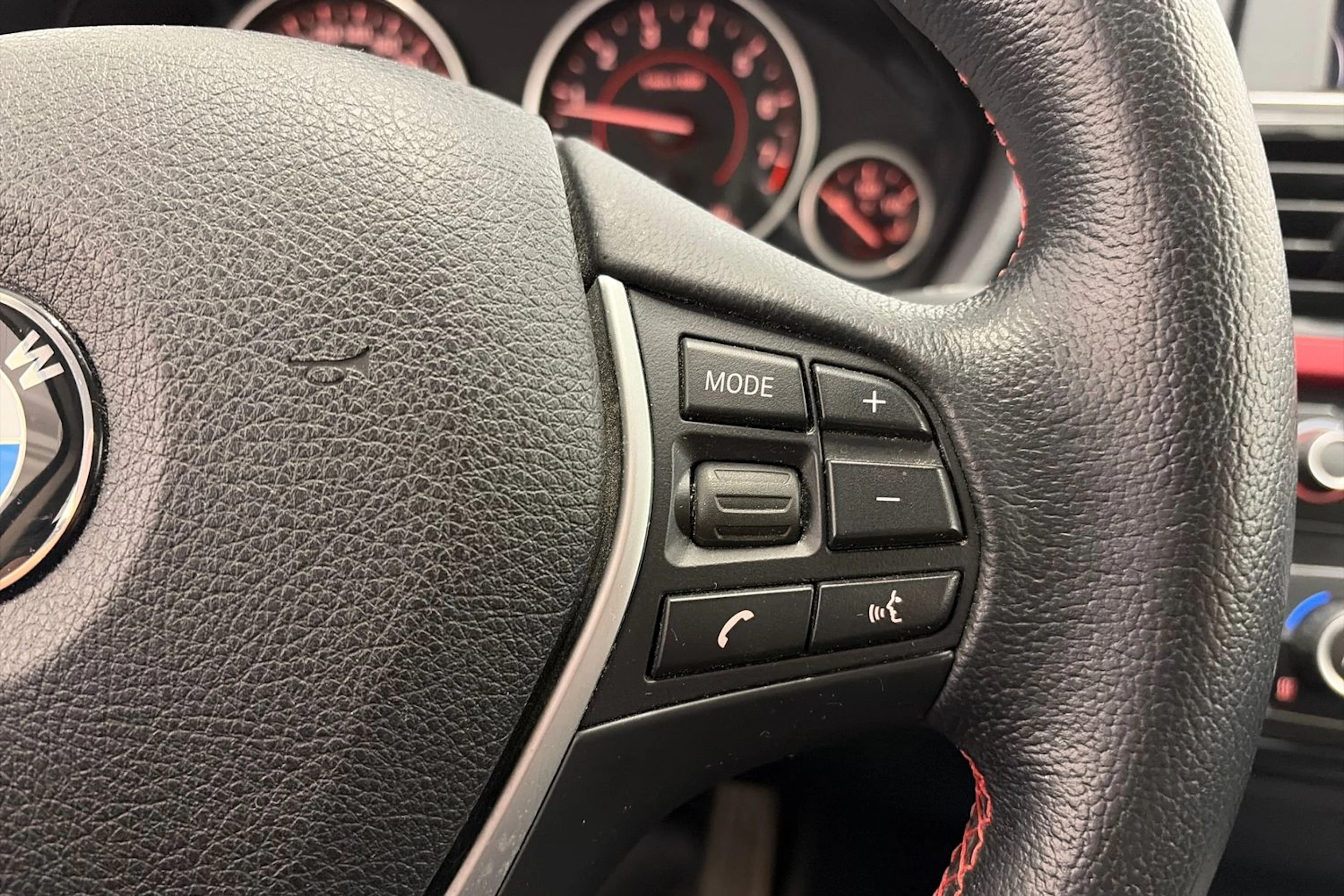 Ruskea (beige) BMW 320 Gran Turismo 2016 kuva 20.