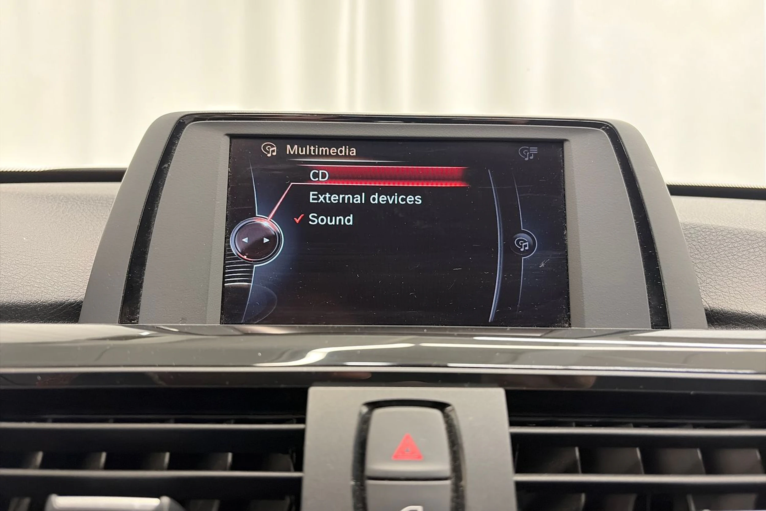 Ruskea (beige) BMW 320 Gran Turismo 2016 kuva 21.