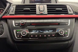 Ruskea (beige) BMW 320 Gran Turismo 2016 kuva 26.