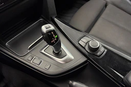 Ruskea (beige) BMW 320 Gran Turismo 2016 kuva 27.