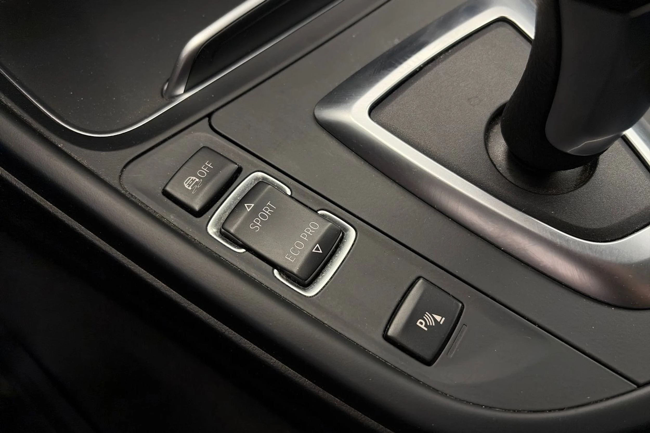 Ruskea (beige) BMW 320 Gran Turismo 2016 kuva 28.