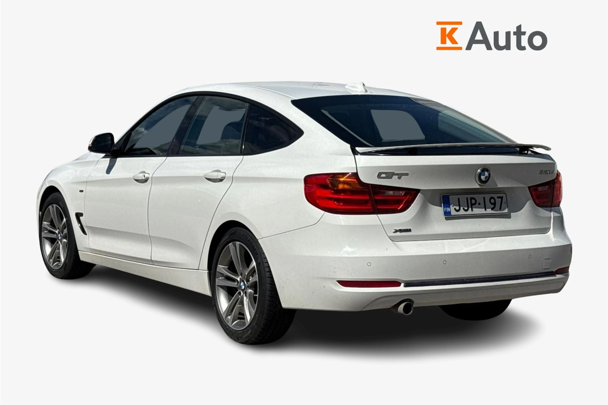 valkoinen BMW 320 Gran Turismo 2016 kuva 2.