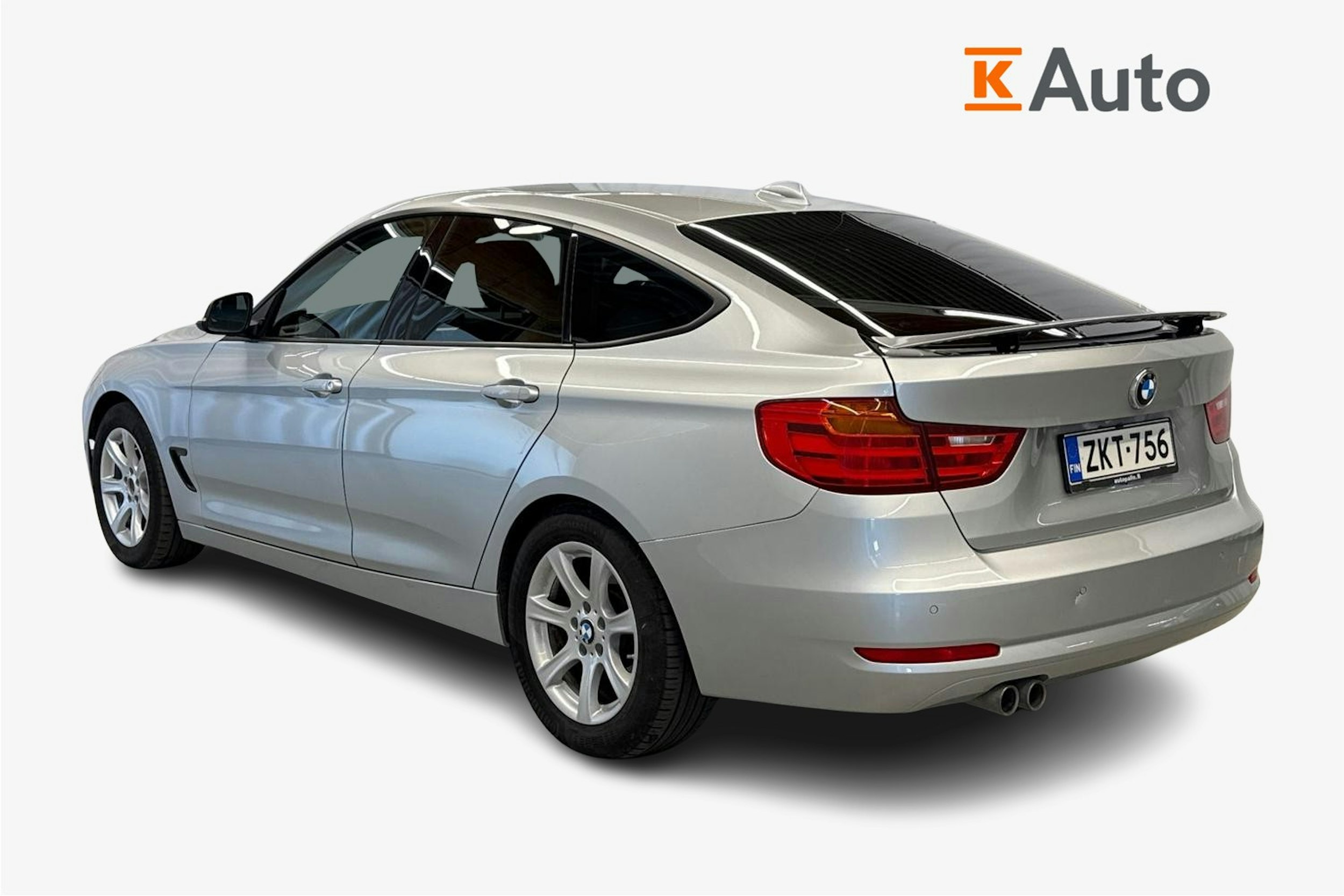 hopea BMW 320 Gran Turismo 2016 kuva 2.